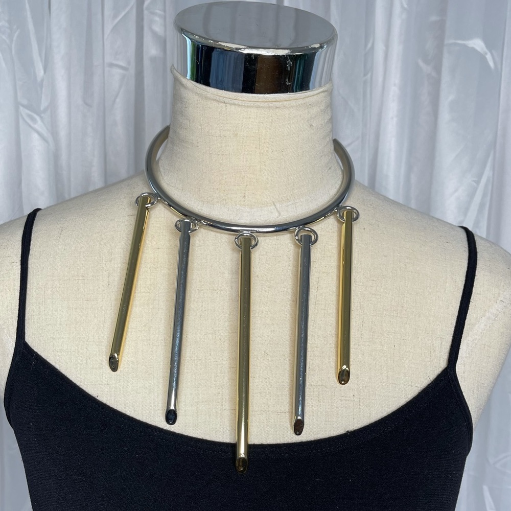 BCBG necklace